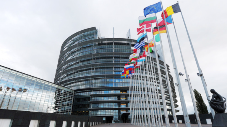 European Parliament: The EU must urgently grant the status of candidate countries to the Republic of Moldova and Ukraine