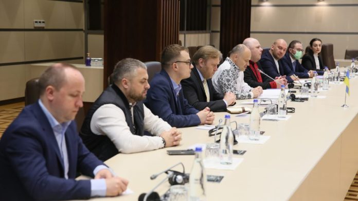 deputati-ucraineni-la-Chisinau-900x505