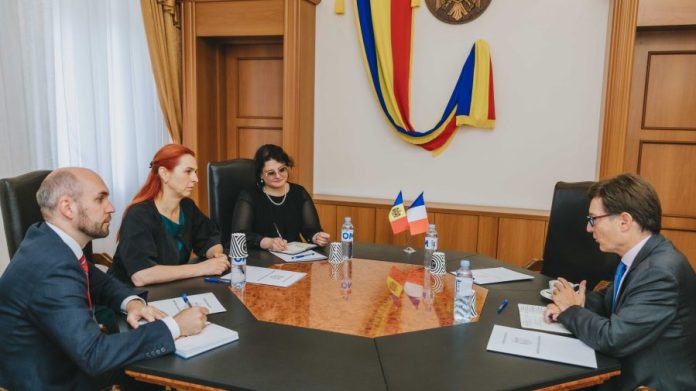 cooperare-moldo-franceza-900x505