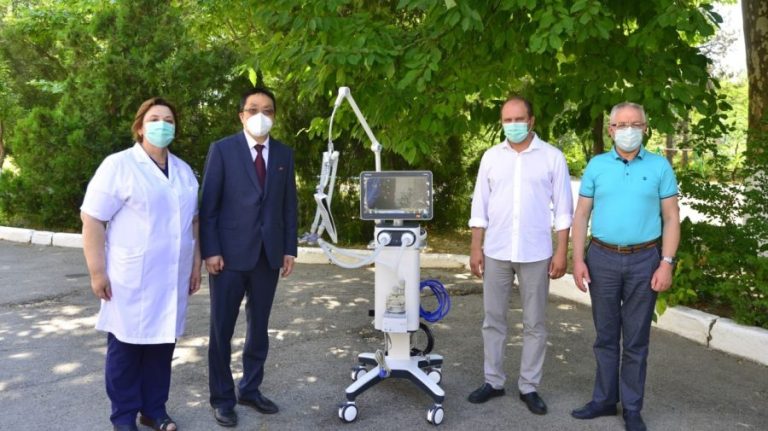 China donates an indespensable medical device to Moldova
