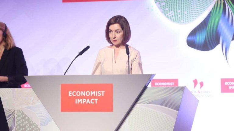 Maia Sandu arrived in Athens and gave a speech at “The Economist” Roundtable