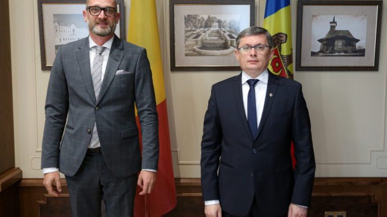 A new joint session of Moldovan and Romanian parliaments