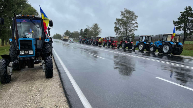 Almost a thousand farmers came out to protest in several regions of the country