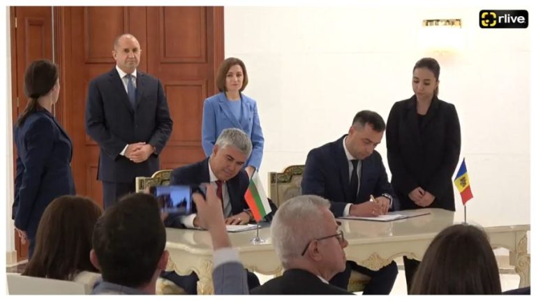 An energy collaboration contract was signed between Moldova and Bulgaria
