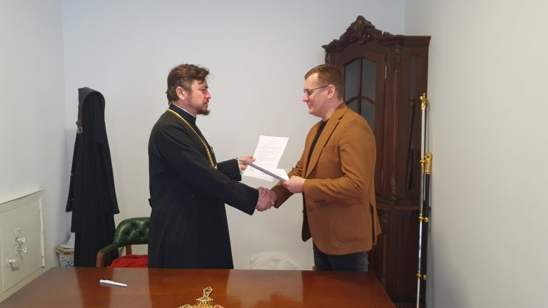 Romanian investors from Moldova donated more than 8,000 kg of food and hygiene products to the needy