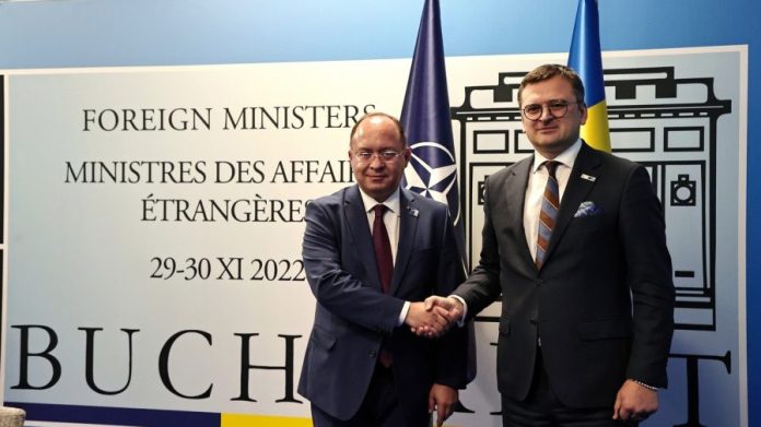 Bogdan-Aurescu-si-Dmitri-Kuleba-900x505 moldovan language