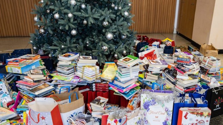 Over 2000 books, donated as part of the “Library under the tree” campaign