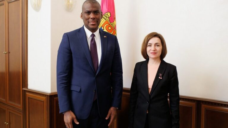 President Maia Sandu met with Dereck Hogan. What did they talk about?
