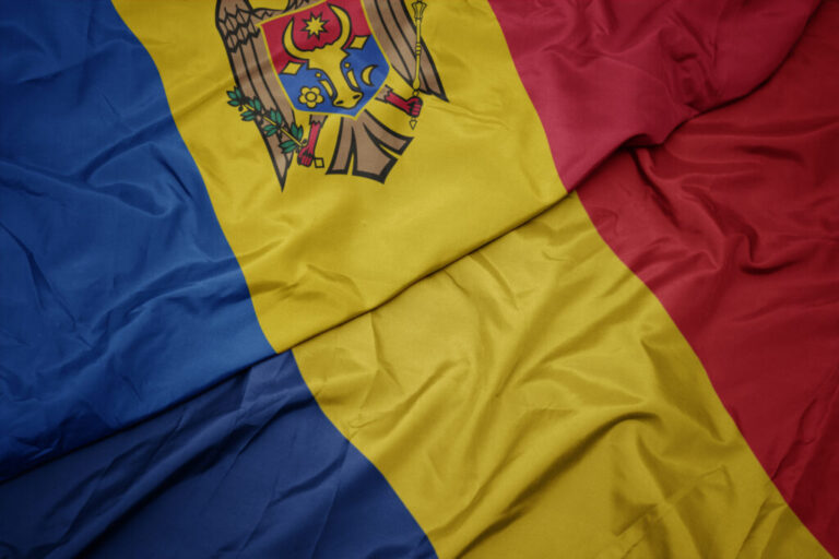 Romanian language official in Moldova! Historical vote in the Parliament
