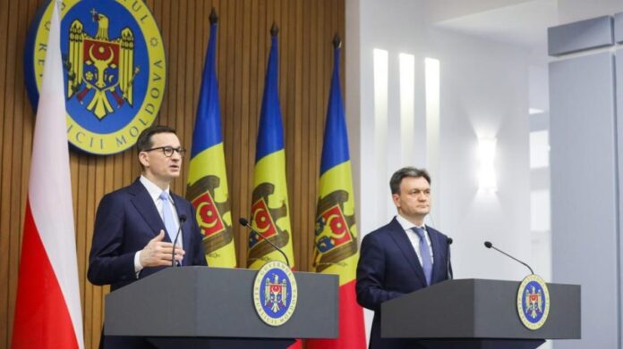 moraveczkij-i-rechan-q4m5xogemq8nbm9g6jzbhdmzshb2e3ostolt2gdghm