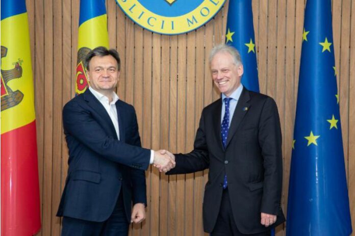 23004231_big1685022740