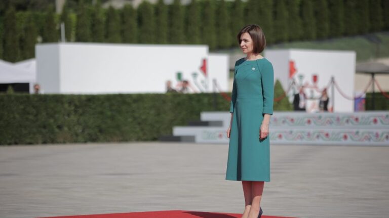 European Political Community Summit: Guests, welcomed by Maia Sandu at Castel MIMI