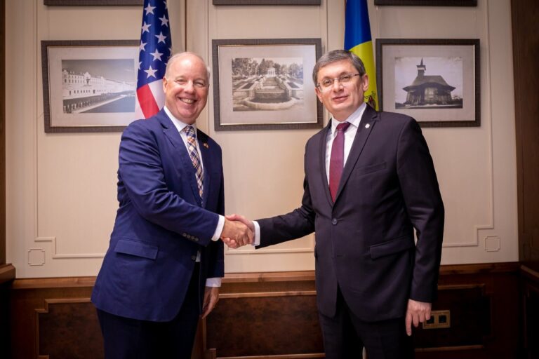Parliament President Grosu Meets US Ambassador to Discuss EU Integration and Agenda
