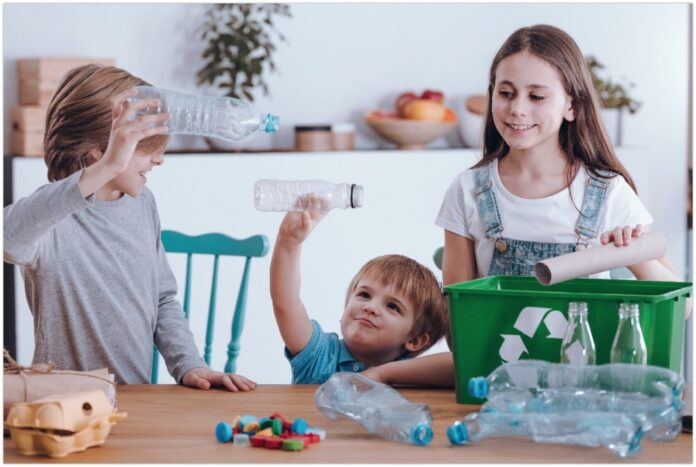 siblings-having-fun-PHJXL45