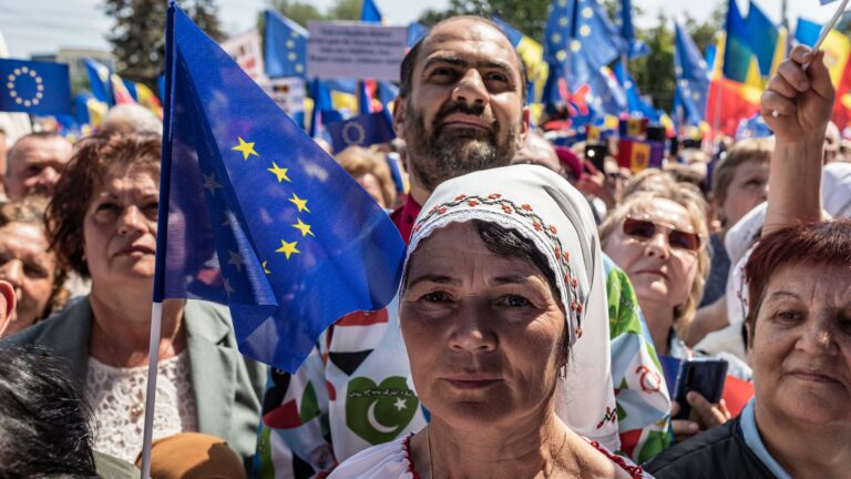 Moldovan Public Opinion Shifts Positively Towards the EU, Survey Reveals