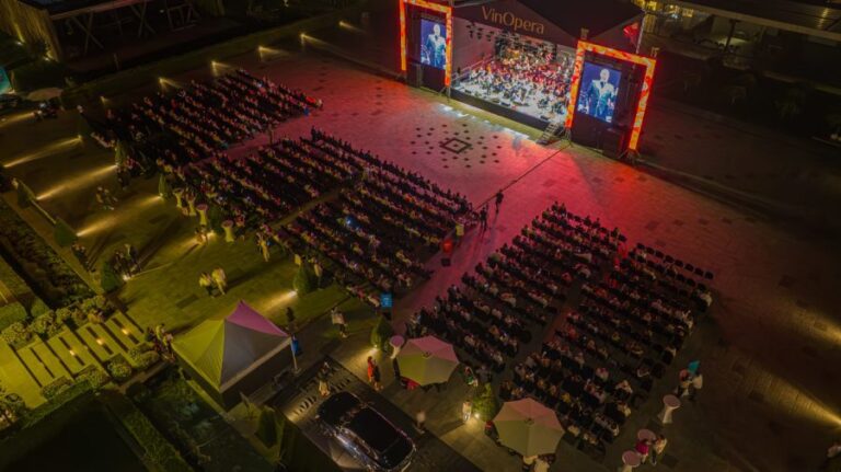 With unique emotions, full applause, and select wine, the three evenings of VinOpera unfolded