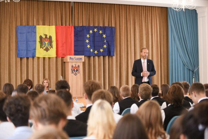 photo_2023-09-01_11-44-17-2