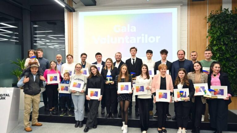 Volunteer Gala in Chisinau Celebrates the Most Active and Committed Youth
