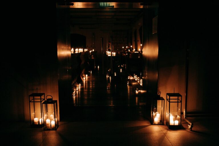 Candlelight dinner with wine and dishes cooked over an open fire. This is how the Earth Hour will be celebrated at Castel Mimi