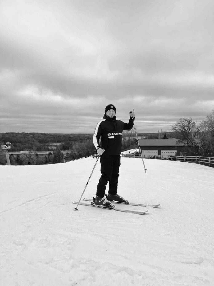 imgonline-com-ua-Black-White-kO0notTOeRTnzrc