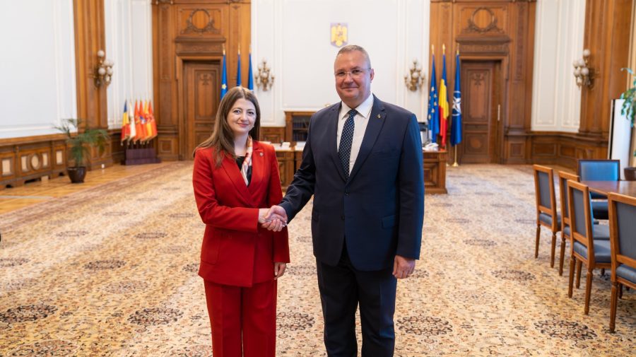 Veronica Mihailov-Moraru talks with the President of the Romanian Senate. “Moldova can count on our support”