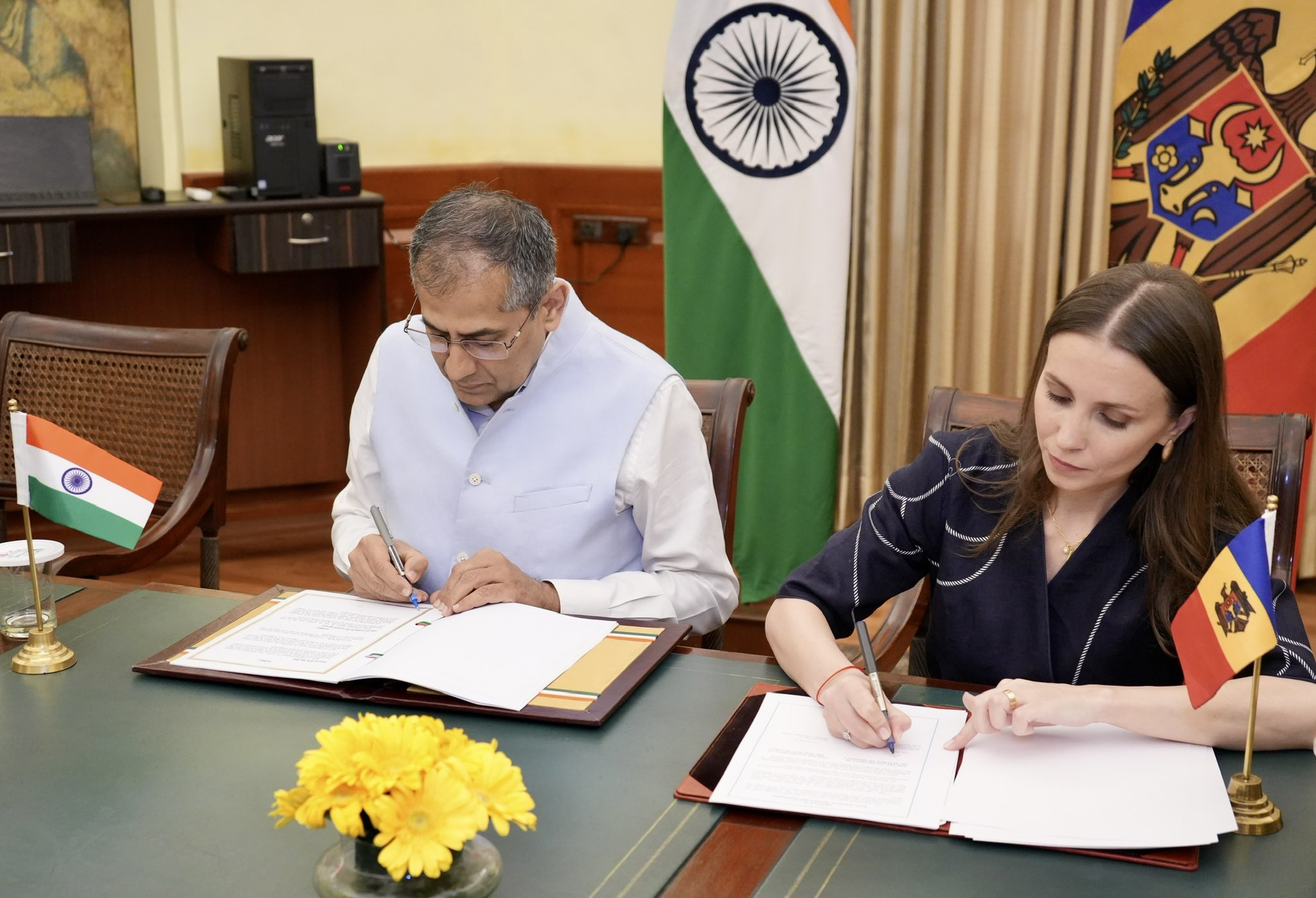 Moldova and India agree on visa-free regime for official and diplomatic passports