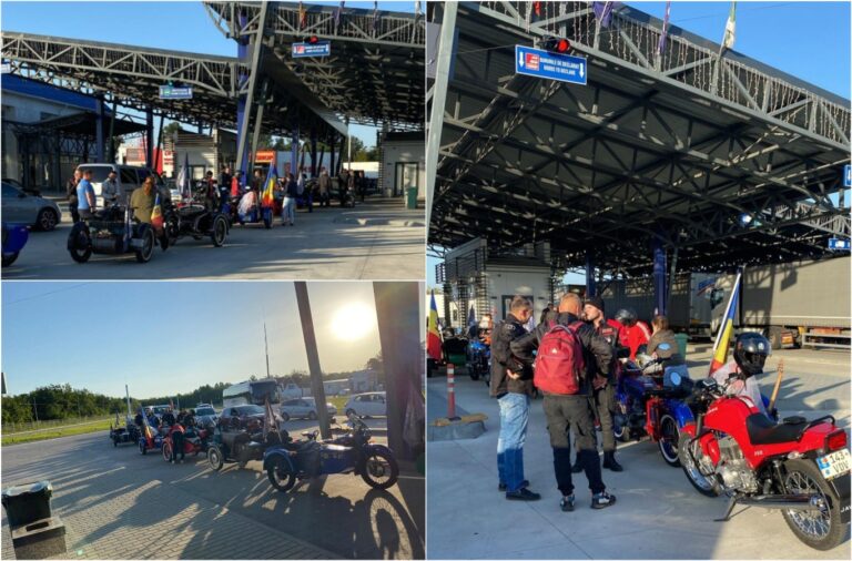 (PHOTO) Motorcyclists ride to a parade in Romania