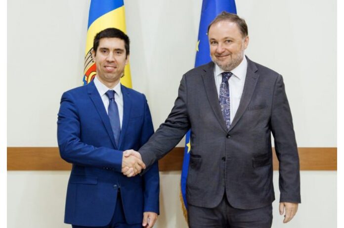 24006257_big1723633388