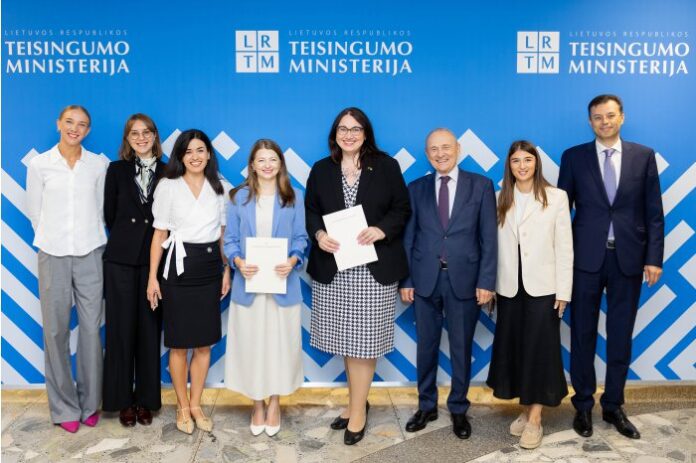 24006902_big1725511428