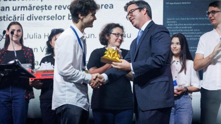 Two students from Moldova, champions in AI innovation, have created a platform that provides medical diagnoses