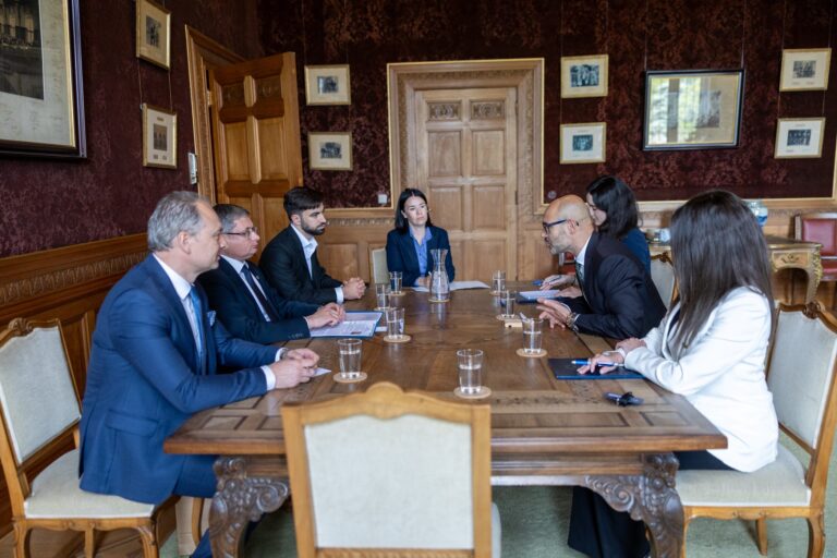 Parliament Speaker Igor Grosu Meets the Secretary-General of the Permanent Court of Arbitration in The Hague