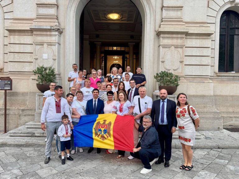 Deputy Prime Minister Mihai Popsoi Strengthens Ties with Moldovan Diaspora in Calabria and Sicily