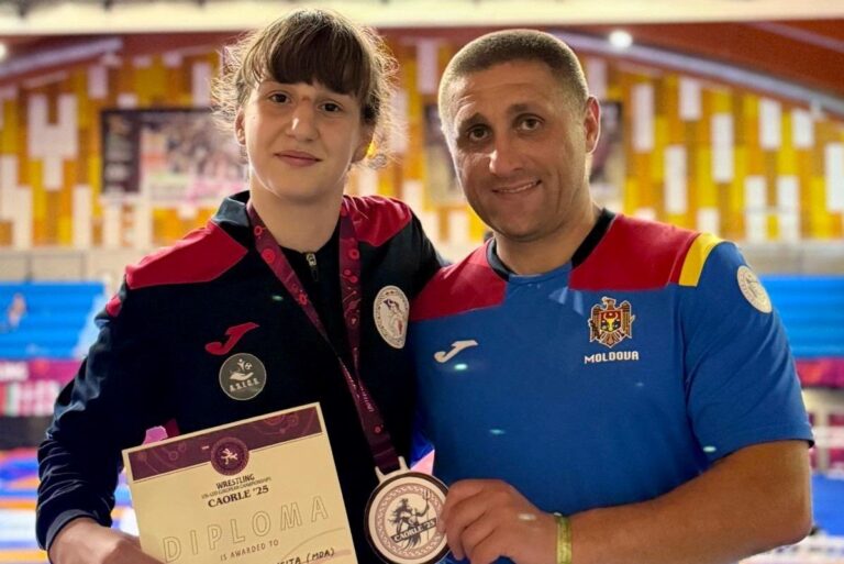 Moldovan Wrestler Margareta Lisitsa Wins Bronze at European U-15 Championship