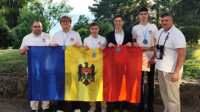Moldovan Students Win Four Medals at Balkan Physics Olympiad