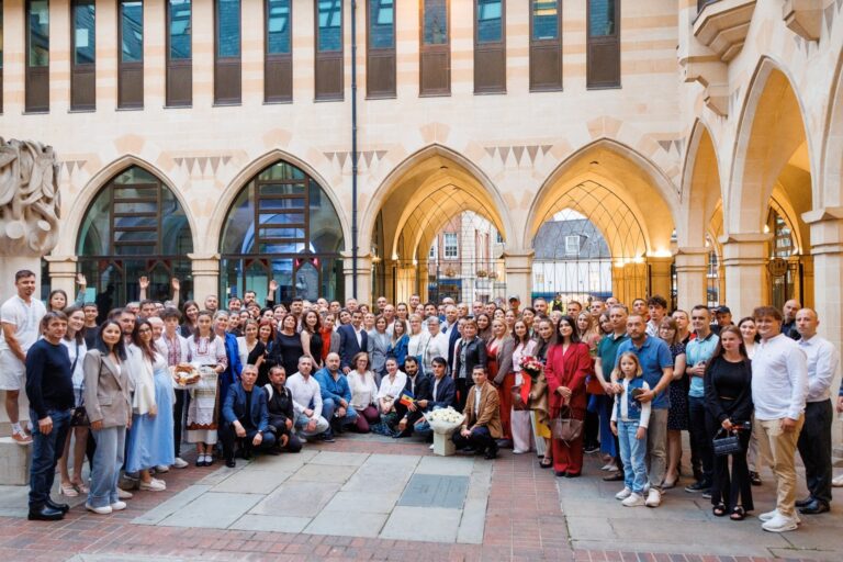 Maia Sandu met with Moldovan citizens living in Northampton