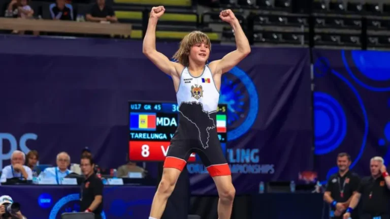 (PHOTO) Wrestler Vadim Tarelunga won bronze at the World Championship in Greece