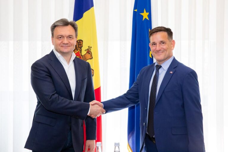 Nick Pietrowicz, the new U.S. diplomat, received at the Government Office by Prime Minister Dorin Recean