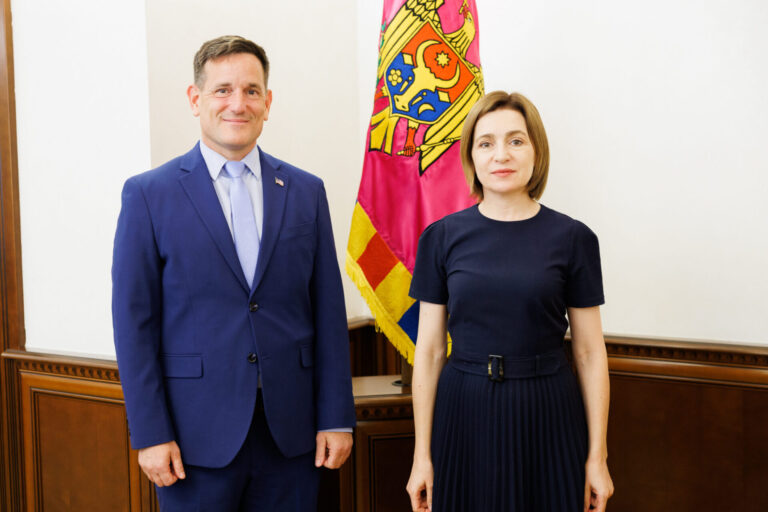 President Maia Sandu Meets the New U.S. Diplomatic Envoy Nick Pietrowicz