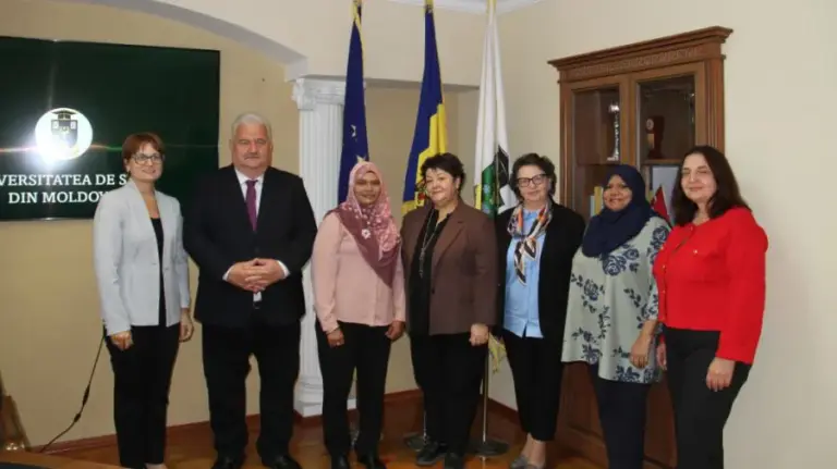 The USM and the University of the Maldives have signed an academic partnership agreement