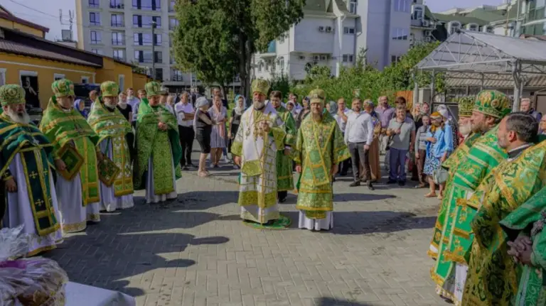 Pro-Russian propaganda uses the church to divide society in Moldova: the Metropolis of Bessarabia targeted