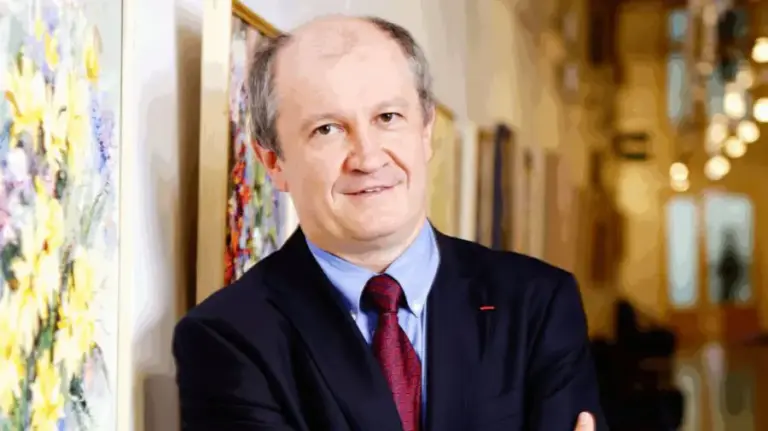 Surprise proposal for the position of prime minister. An individual with no political experience