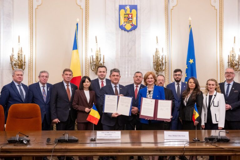 Moldovan and Romanian Parliaments Sign Joint Declaration Supporting Moldova’s EU Accession