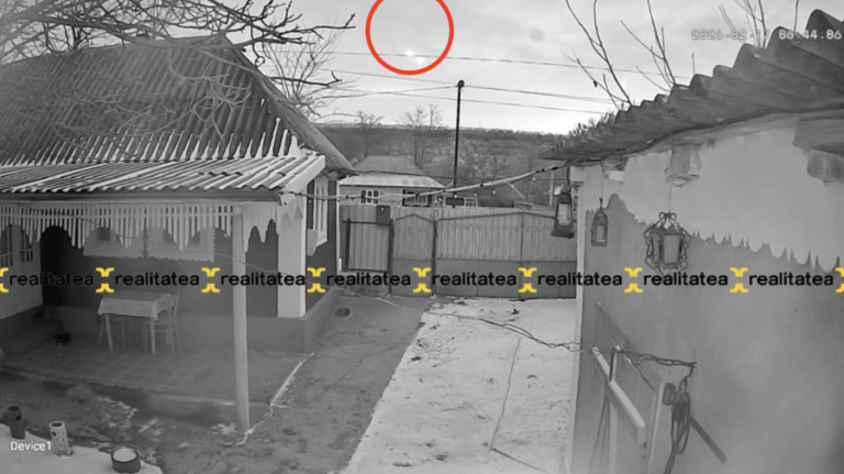 The echo of the war in Ukraine? VIDEO showing explosions in the sky and loud bangs in the Soroca district