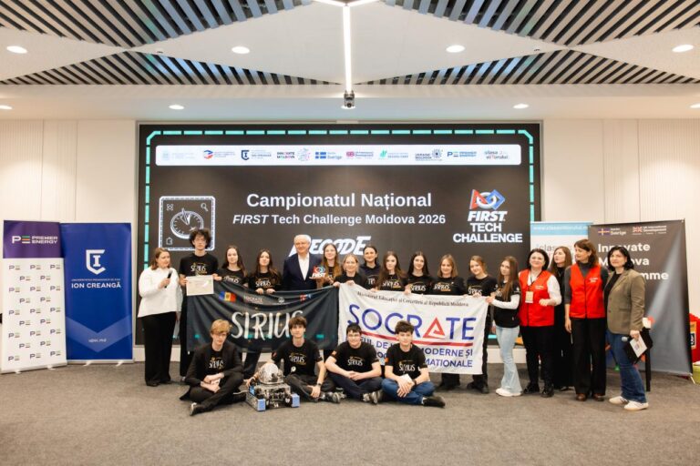 Prime Minister Munteanu Praises Young Innovators at FIRST Tech Challenge Moldova