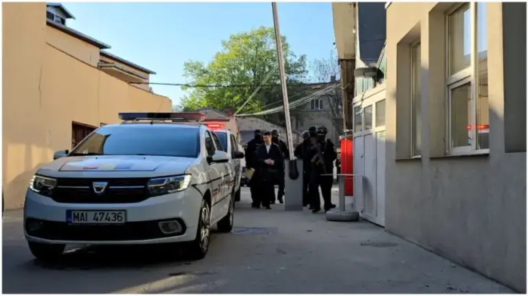 (VIDEO) Former SIS Deputy Director Alexandru Balan is being brought to Moldova today. He is being handed over at the Albita border crossing