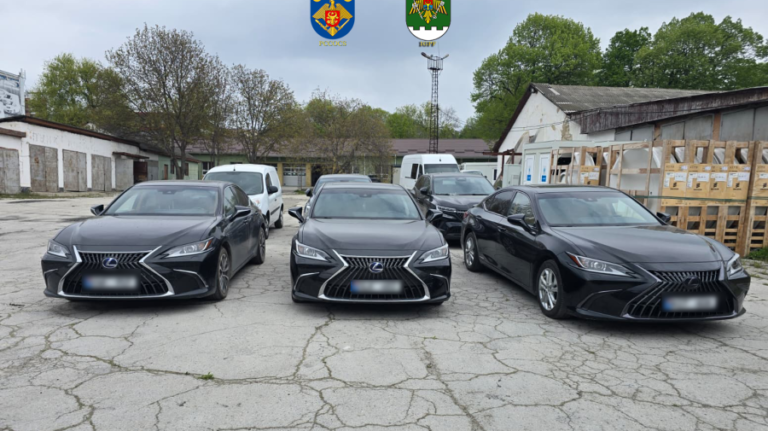“Ghost” luxury cars from Europe, illegally imported into Moldova: international smuggling ring dismantled