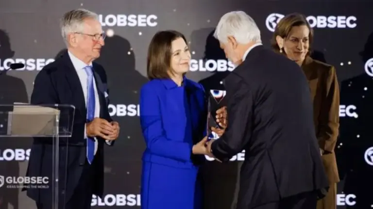 Maia Sandu Honored at GLOBSEC for Defending Democracy Under Pressure