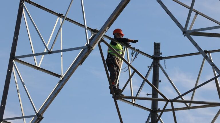 Moldovans earn more working in the construction industry in Ukraine than they do at home: wages can reach 3,000 euros