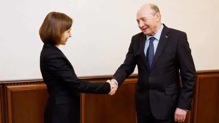 Maia Sandu grants Moldovan citizenship to Traian Basescu: “We have managed to right a wrong”