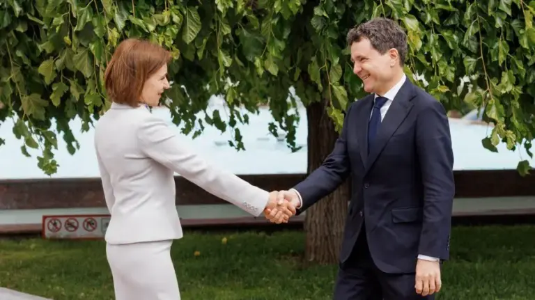 ‘We need to focus on our own agenda’: Maia Sandu comments on Romania’s political crisis